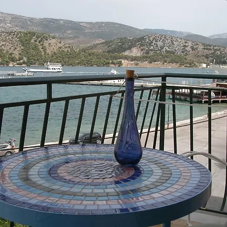 Marina 3*