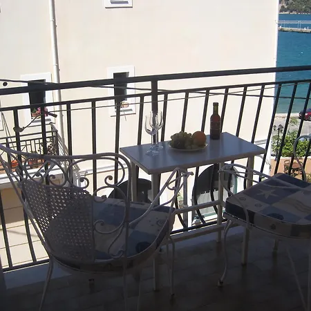 Πανσιόν Marina